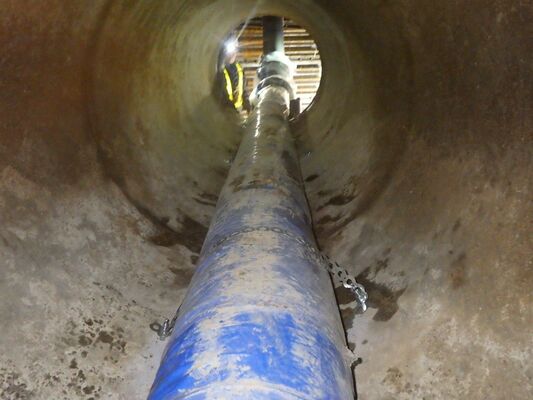 新設された耐震性のある配水本管＝２０２３年４月（矢板市提供）
