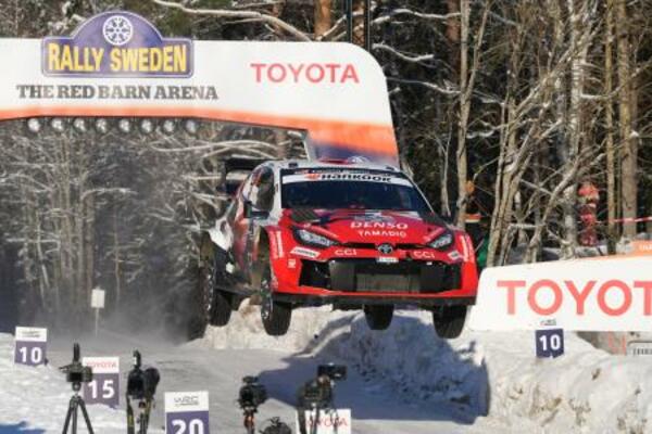 　第２戦で２位となったトヨタの勝田貴元＝１５日、スウェーデン（ＡＰ＝共同）