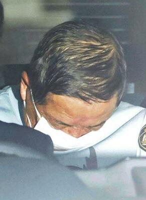 　送検される松沢泰生容疑者＝１３日午前９時３２分、警視庁中央署