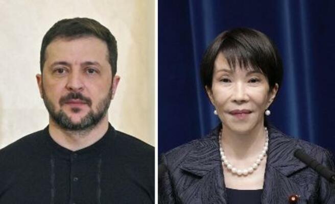 高市早苗首相(右)と、ウクライナのゼレンスキー大統領(ゲッティ=共同)