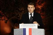 マクロン仏大統領「闘いは続く」