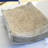 小山の遺跡で新発見　周辺の出土品と異なる文様の瓦　担当者「今後の調査に期待」