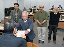 年間賞金賞の君島さん（宇都宮）ら表彰　下野写真協会が定期総会