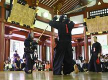 伝統の剣道大会 気合を込め熱戦