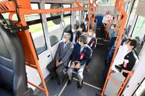 自動運転バスの実証実験