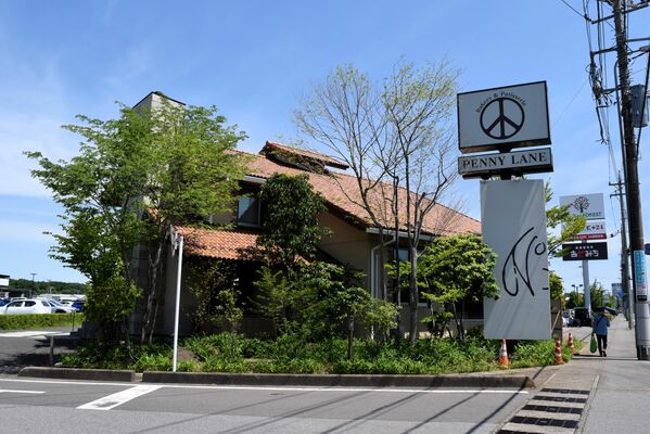 30日にグランドオープンする「ベーカリー＆パティスリー　ペニーレイン西川田」＝宇都宮市