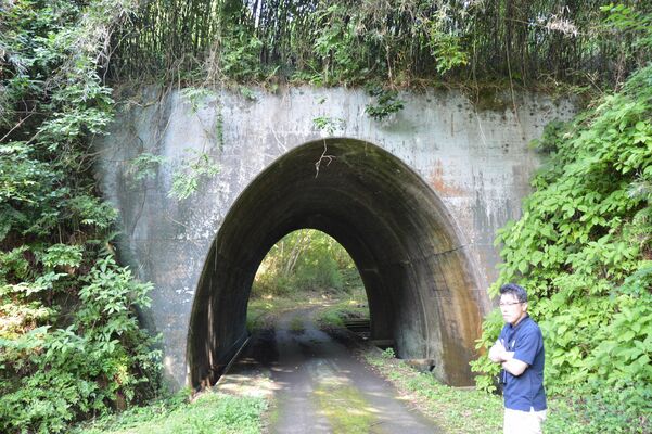アーチが美しい行田川拱橋
