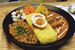 「スパイス煮卵」をトッピングした「合いがけカレー」