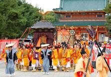 秋の京都「時代祭」華やかに