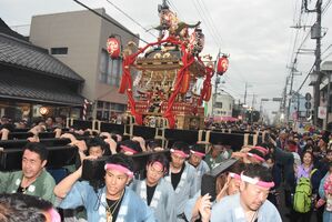 大みこしの運行で盛り上がった久下田祇園祭