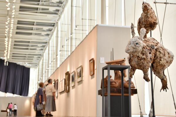 那須地区ゆかりの作家たちの作品が並ぶ「原野展」