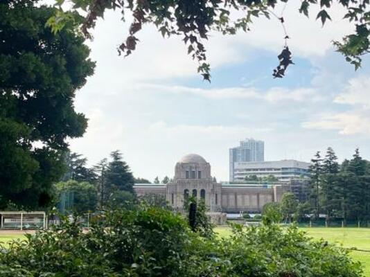 　聖徳記念絵画館＝東京都新宿区