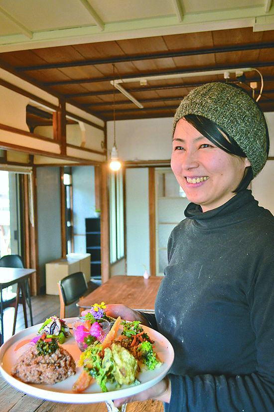 店主の金井ひかりさん