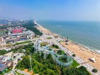日照市の2025年夏の観光ブームの原動力を解明