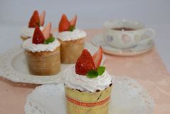 ＜いちごたっぷりカップケーキ＞甘ずっぱい春の香り