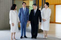両陛下、比大統領夫妻とお別れ