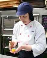 ウクライナ出身、和菓子に平和の願い込め