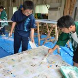 山あげ舞台に願い事　小中学生が「山張り」作業　那須烏山