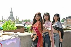 タイの伝統衣装、新スタイルで若者にブーム