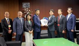冠水駐車場、早期復旧を