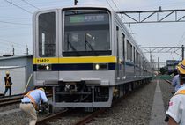 東武鉄道　宇都宮線のリニューアル車両公開