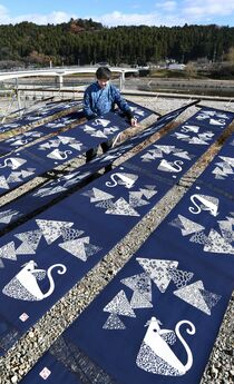 えとの壁掛け作り最盛期