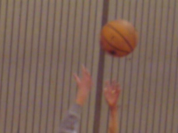 スポーツ界では子どもを体罰やハラスメントなどから守るための取り組みが進むが、一部では不適切な言動が残る（画像と本文は関係ありません。画像は一部加工しています）