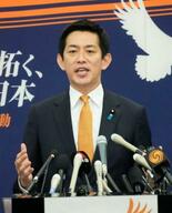 【夕刊】小林鷹之氏、会見で出馬表明