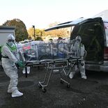 エボラ出血熱の患者発生に備え訓練　自治医大病院と栃木県、県警　患者移送…