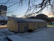 【厳冬キーウの路上生活者】ただ座って寒さに耐える