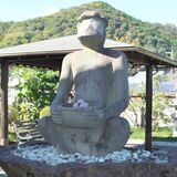 キュウリじゃなくて、まんじゅう添えて　鹿沼の「河童大王」