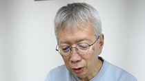 ＜19＞兄の遺稿集、出版した父　芳賀病院で空襲から夢中で逃げた渡辺力栄さんと長男昭夫さん