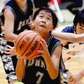 ミニバスケットU12前期トップリーグ　男子は犬伏DUNXが２期連続のブロック優勝　チームワークで３戦全勝