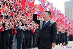 金正恩氏、労働団体を激励