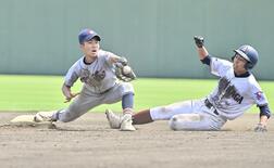 足利 攻守かみ合う