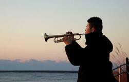 被災した各地で祈り、寂しさ今も