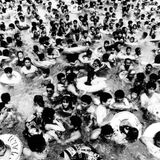 一万人プール、最盛期は１日100台のバス　楽しく安全な「海」の誕生と隆盛