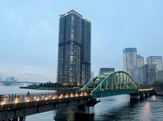 　ライトアップされた旧晴海鉄道橋