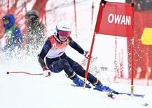 横尾 攻めて快挙　成年女子Ａ大回転