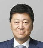 日本経済新聞社長に飯田氏