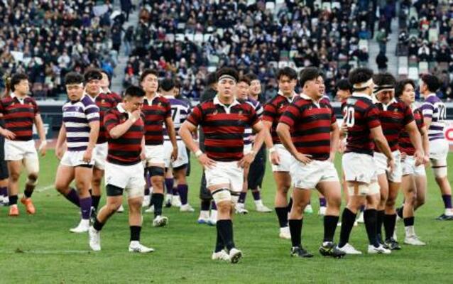 　明大に敗れた早大フィフティーン＝ＭＵＦＧ国立