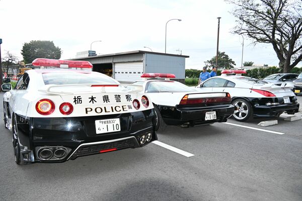 高速隊に配備されている3台のスーパーパトカーの後部