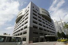 中高生が約１億円窃盗疑い、沖縄