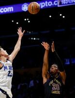 レーカーズ八村は１０得点