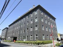 新潮社との出版契約解消へ