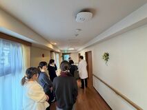 在宅医療の現場に大学生が同行、医師・看護師・介護士と対話 康悦会が“学びの循環”で地域包括ケアを共創