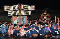 真岡の夏祭り荒神祭　神輿川渡御