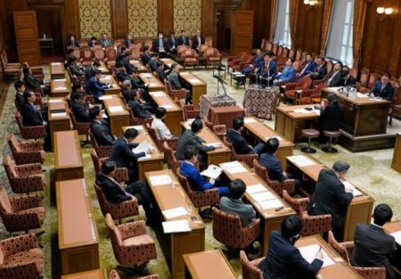 　政治資金規正法改正案などを巡り、各党派の意見表明を実施した衆院政治改革特別委＝４日午後