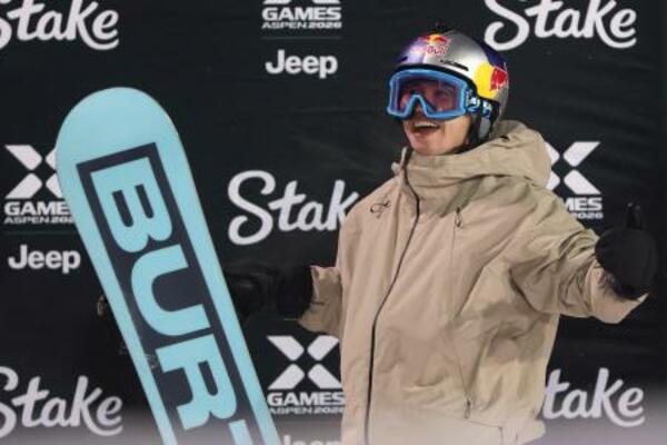 スノーボード男子ビッグエアで2連覇した荻原大翔=アスペン(ゲッティ=共同)