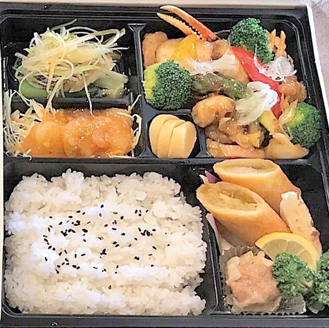 ちょっとぜいたくに!フカヒレ入りの特製弁当